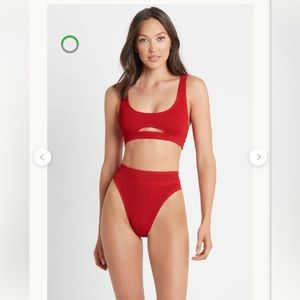 Bond-eye Sasha crop and Savannah brief